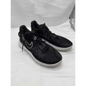 Nike Kyrie Flytrap II Size 9 Black *condition Inside Top Wear